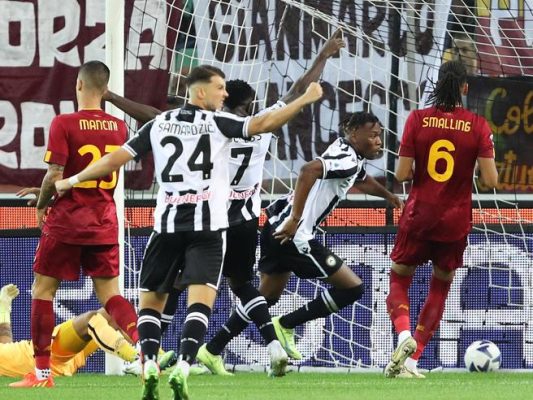 Roma shokohet nga Udinese/ Skuadra e Murinjos mundet 4 me 0