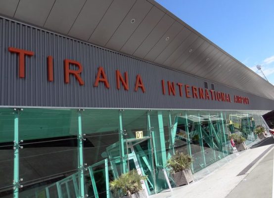 Sulmi në sistemin TIMS/ Aeroporti Ndërkombëtar i Tiranës njoftim të rëndësishëm për pasagjerët
