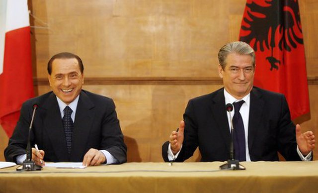 Berisha kujton takimin me Berlusconin/ Çfarë i tha ish-kryeministri italian në vitin 2005