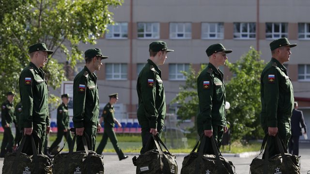 Kundërshtohet mobilizimi në Rusi; i riu plagos komandantin në një qendër rekrutimi
