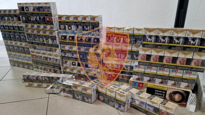 Kapet me dhjetër steka cigaresh në banesë/ Arrestohet 37 vjeçari në Tiranë