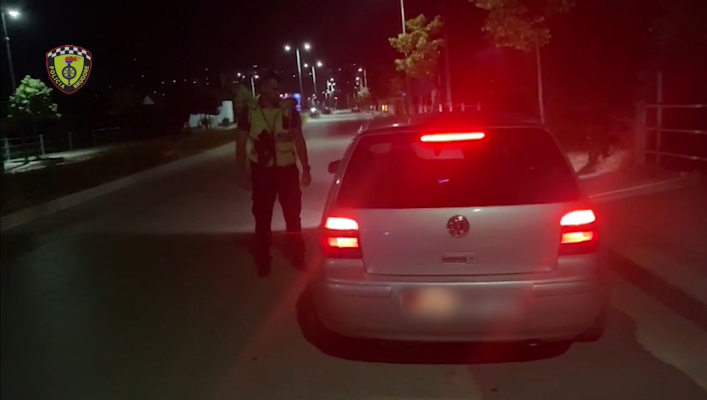 Policia vijon monitorimin e rrugëve/ Gjobiten 480 shoferë në Berat