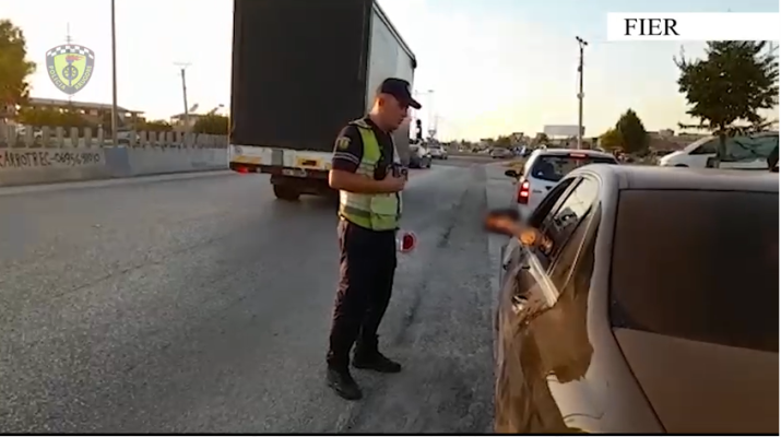 Policia e Fierit intensifikon kontrollet/ Gjobiten mijëra shoferë