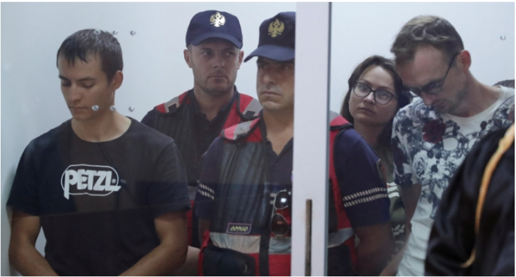 Spiunët rusë kërkojnë lirinë/ Tre të arrestuarit në Gramsh dalin para gjykatës