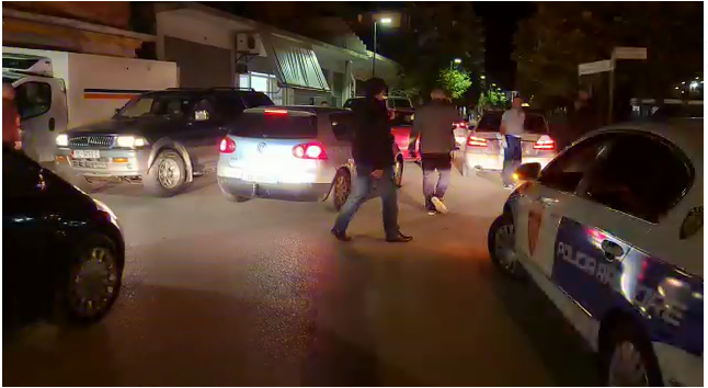 Alarm i rremë në Vlorë/ Telefonata anonime ‘ngre në këmbë’ policinë, në vendin e ngjarjes nuk gjendet asgjë