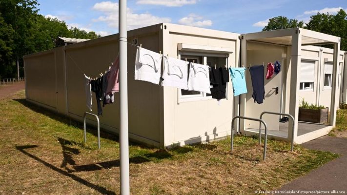 Gjermani/ Ministrja federale u premton komunave më shumë hapësirë për refugjatët