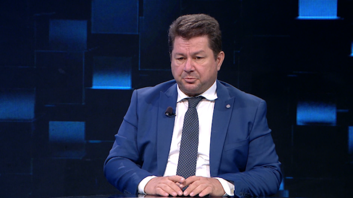 Panelet diellore/ Shoqatat e biznesit: Ngërç nga bashkia, sikur po merr leje për ndërtim pallati