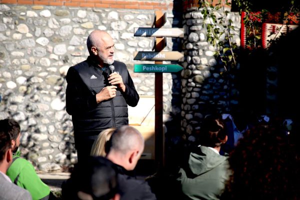 Rama nga Dibra: Kursyem me “charter”/ Kryeministri bën thirrje edhe për të mos shpërdoruar energjinë