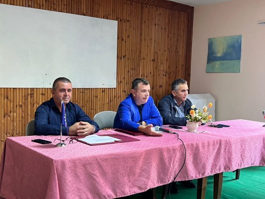 Balla nga Divjaka: Në çdo vend të Europës, familjet dhe biznesi vuajnë rritjen e faturave të energjisë, ndërkohë që në Shqipëri paguhet njësoj si përpara nisjes së luftës