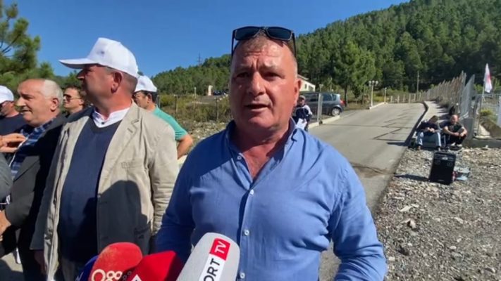 Protestojnë banorët e Rubikut/ Kërkojnë rihapjen e degëzimit që i lidh me Rrugën e Kombit