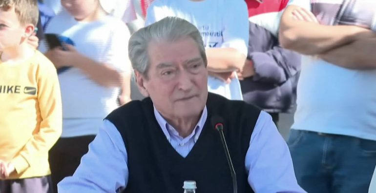 Berisha: Të shpëtojmë Shqipërinë/ Kreu i PD takime në Libohovë e Lazarat, thirrje për protesta masive
