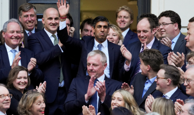 Nis punën qeveria e re britanike; Sunak zgjedh ministrat më të rëndësishëm