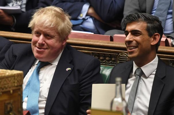 Sunak dhe Johnson pretendentët kryesore për postin e kryeministrit në Britani