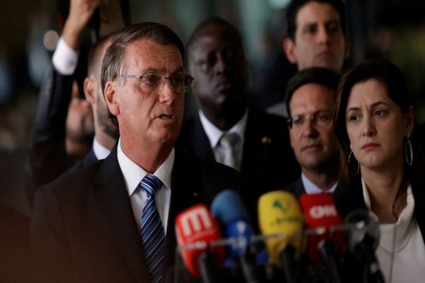 Bolsonaro: Nuk i humba zgjedhjet; Brazil, kërkohet anulimi i votave të numëruara me makineri