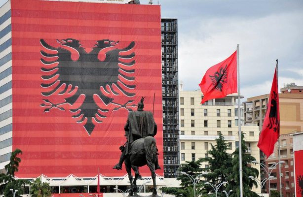 Festa e Famurit/ Shqipëria feston sot 110 vjet shtet i pavarur