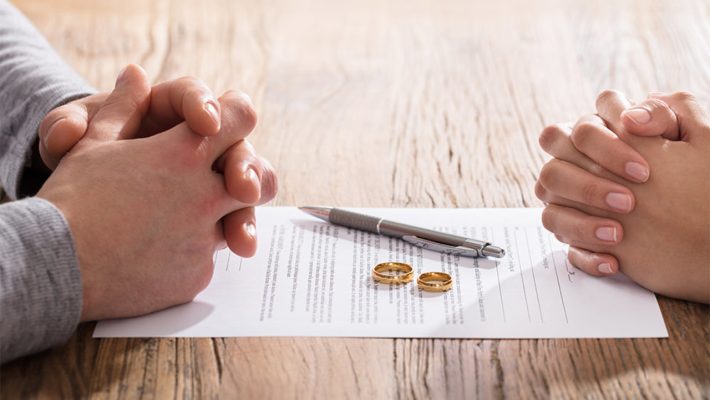 Rritet numri i divorceve në Fier; në 10 muaj u paraqiten 985 kërkesa për zgjidhje martese