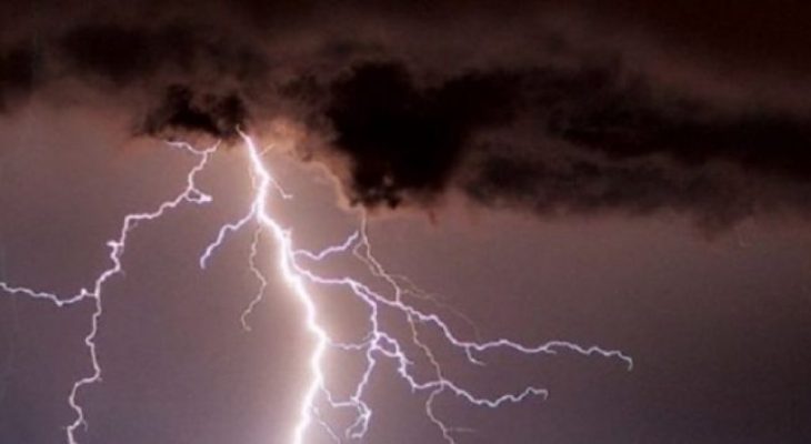 Reshje intensive dhe erëra të forta, jo probleme serioze në qarkun e Elbasanit