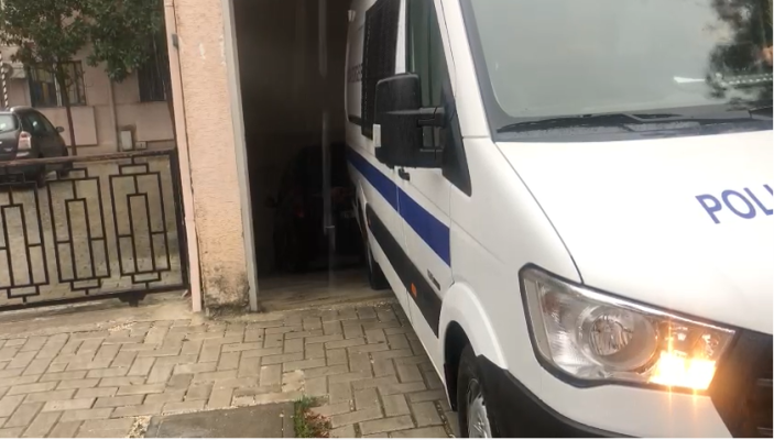 Përplasi për vdekje turisten franceze/ Mbërrin në Gjykatën e Vlorës autori
