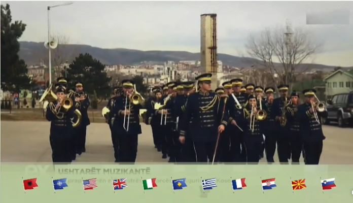 110-vjetori i Pavarësisë, bandat e ushtrive të Shqipërisë, Kosovës, vendeve të NATO-s dhe SHBA koncert bamirësie për Ukrainën, në Tiranë