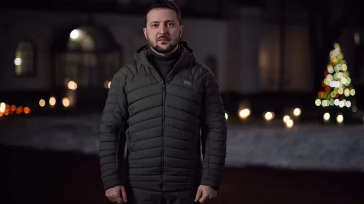 Zelensky uron popullin ukrainas për Krishtlindje: Le ta durojmë edhe këtë dimër, ne e dimë për çfarë po luftojmë