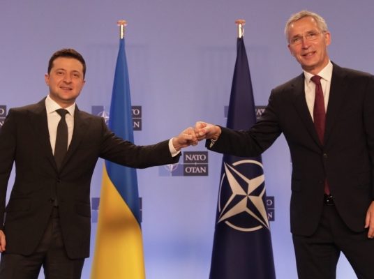 Stoltenberg: Tani prioritet është ruajtja e pavarësisë së Ukrainës