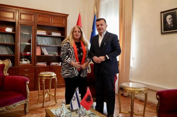 Balla takim me Ambasadoren e Izraelit/ Galit Peleg: Shqipëria u kthye në një strehë të sigurt për hebrenjtë