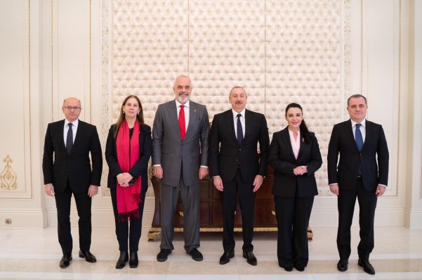 Rama e Balluku në Azerbajxhan/ Presidenti Alijev premton ndihmë për gazifikimin e Shqipërisë