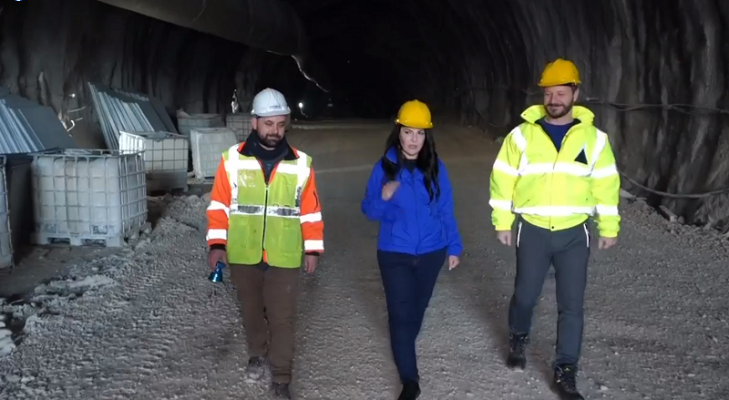 Tuneli i Llogarasë hapet në shkurt; Ministrja Balluku inspekton punimet