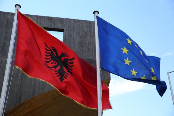 Përfitimet nga Integrimi në BE; akademikë dhe diplomatë konferencë ndërkombëtare në Tiranë