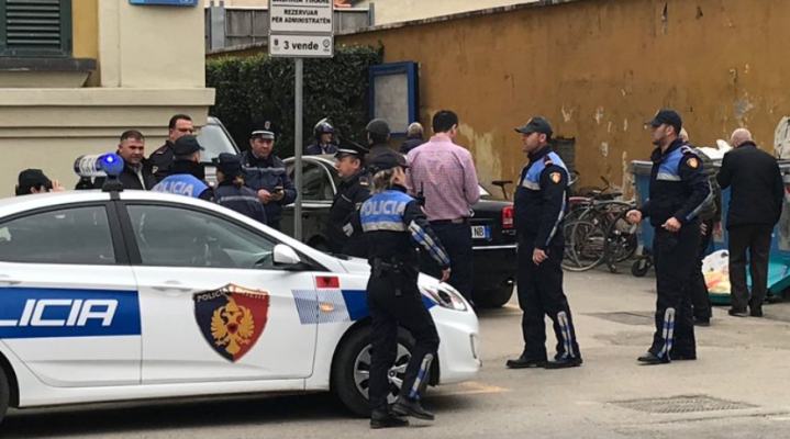 Alarm për bombë pranë drejtorisë së policisë kufitare në Tiranë/ Çfarë zbuluan forcat xhiniere brenda valixhes