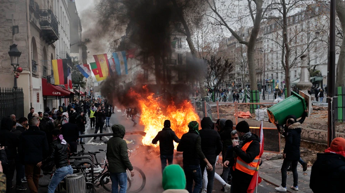 Prokurorët: I dyshuari për sulmin në Paris, u nis me synimin për të vrarë emigrantë