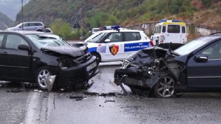 40 pika të zeza, burim aksidentesh në rrugët e Shqipërisë/ ARRSH: Këtë vit do ndërhyhet në 20 prej tyre