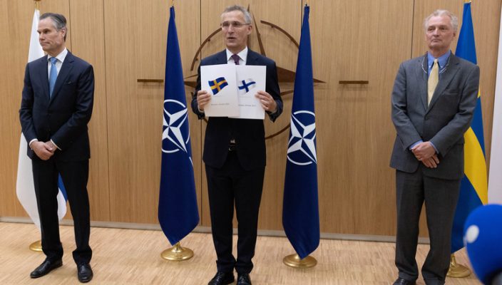Finlanda në NATO pa Suedinë/ Anëtarësimi i përbashkët kundërshtohet nga Turqia