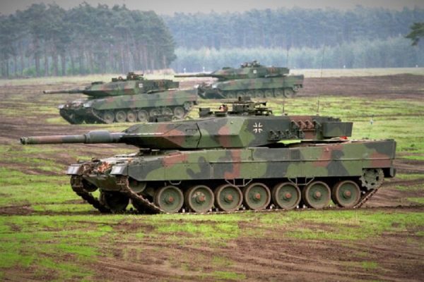 “Leopardi” drejt Ukrainës/ Gjermania për dërgimin e tankeve në frontin e luftës