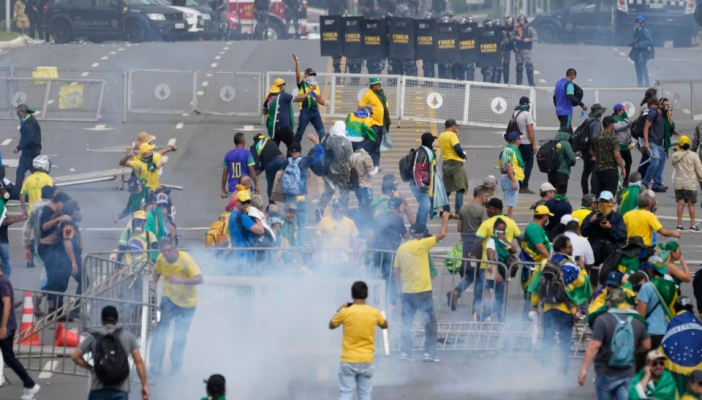 Dhjetëra të akuzuar për trazirat e 8 janarit në Brazil