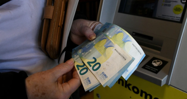Kroatët përballen me rritje të çmimeve pas futjes në Eurozonë