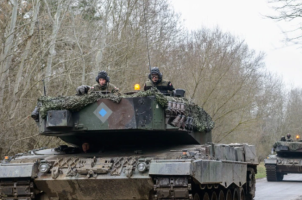 Zelensky mirëpret dërgesën e tankeve polake në Ukrainë