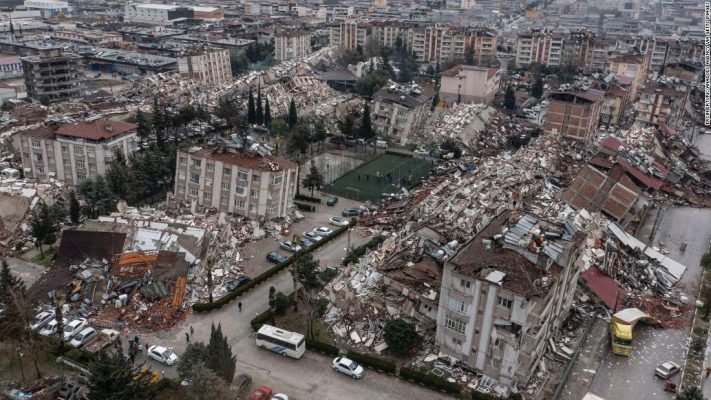 Kombet e Bashkuara: “Numri i të vdekurve në Turqi-Siri mund të shkojë mbi 50 mijë”