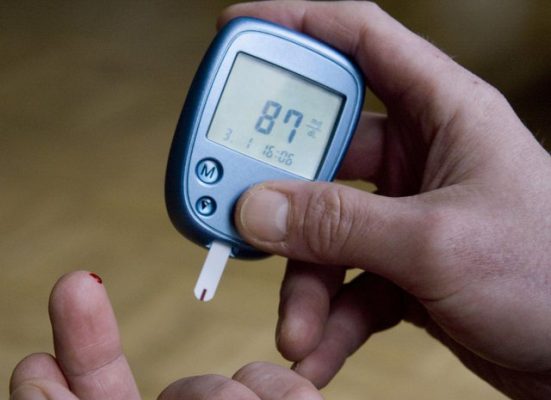 Mos i injoroni, sipas mjekëve këto 3 simptoma të pazakonta tregojnë se mund të keni diabet