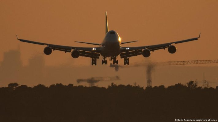Fundi një epoke: Dorëzohet avioni i fundit Boeing 747