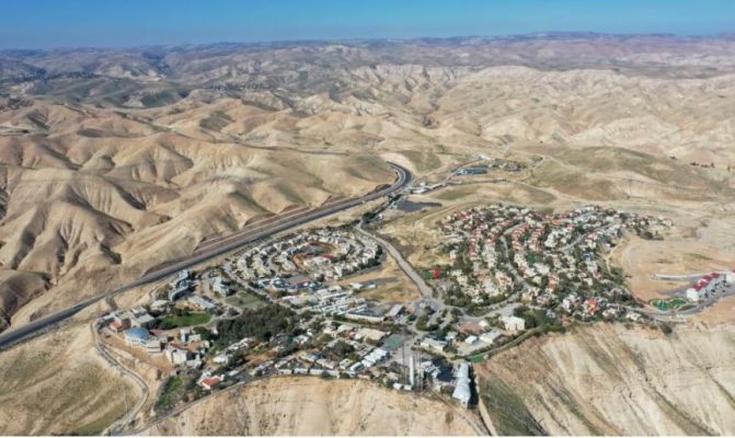 Popullsia në vendbanimet izraelite në Bregun Perëndimor arrin në mbi 500 mijë