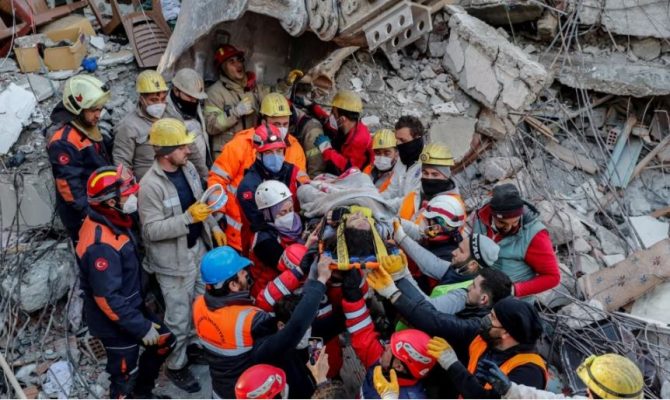 Turqi: Zbatimi i dobët i ligjeve të ndërtimit, shkaktari kryesor i tragjedisë
