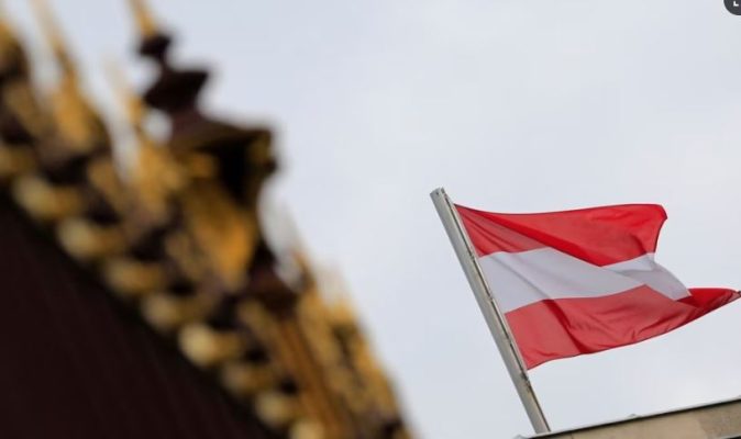 Austria dëbon katër diplomatë rusë