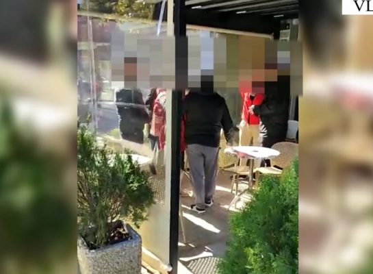 Mina me telekomandë për llogari të një grupi kriminal, arrestohen dy të rinjtë në Vlorë (Emrat)