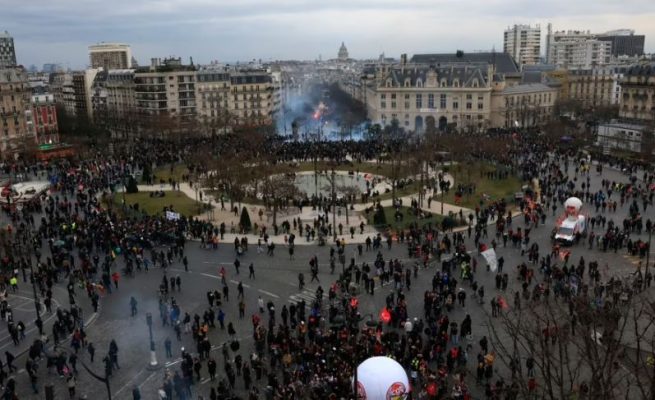 Vazhdojnë protestat kundër planit të qeverisë për të rritur moshën e daljes në pension në Francë