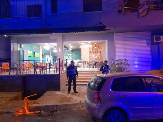 Masakra në lokal/ Del emri i banakieres që u vra në Tiranë, pesë të plagosur