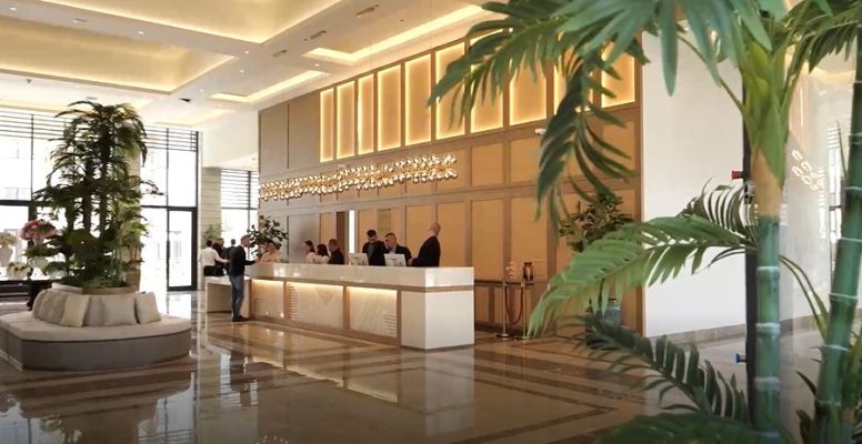 Trajnohen punonjësit e “Melia”/ Hoteli me 5 yje do të ofrojë shërbime unike me standardet më të larta