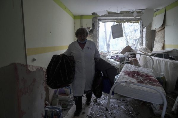 Mijëra civilë të lënduar nga lufta/ OBSH ngre alarmin: Ukrainasit kanë nevojë për rehabilitim