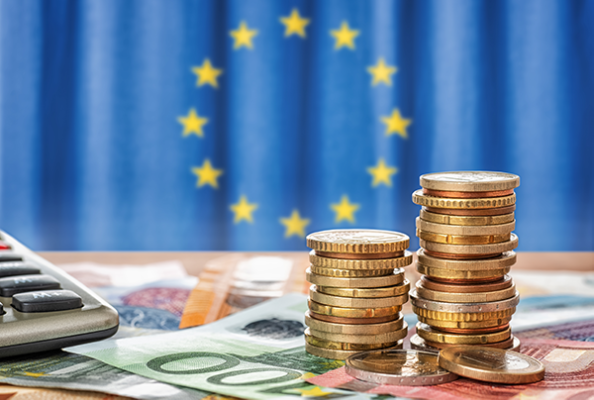 Rreziku i krizës ekonomike/ Udhëheqësit e BE-së minimizojnë rreziqet bankare