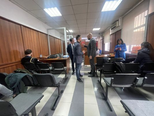 Gjyqi për vulën e PD/ Trupi gjykues tërhiqet në dhomë Këshillimi, pritet shpallja e vendimit